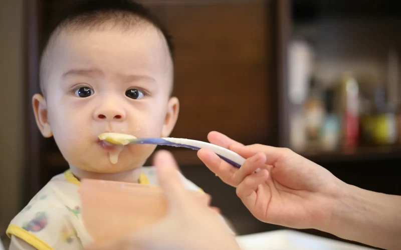 Infant starting solid food